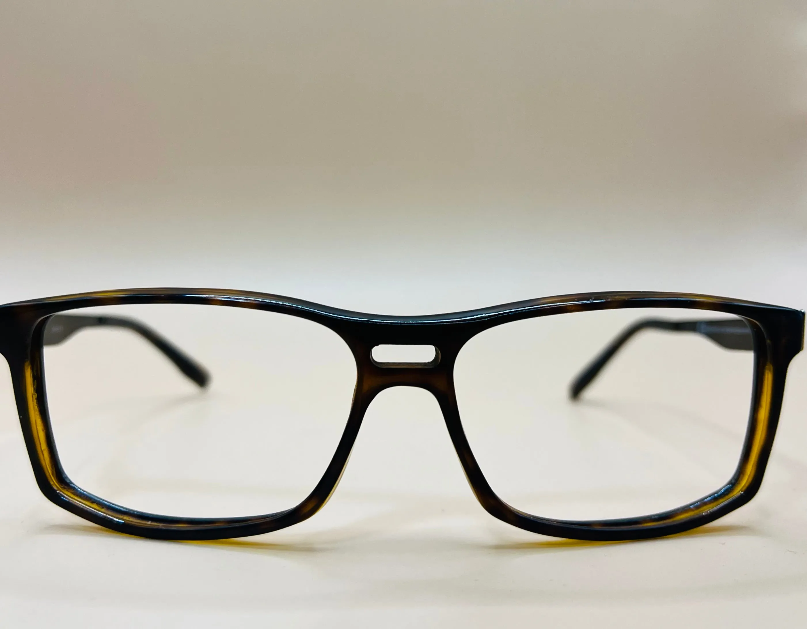 Gucci GG1588/S - QZUEJ / OPTYL Size:56-14-120mm / Frames Only / Refurbished/Mint